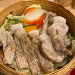 慶雲 - 【'24.7】メインの豚ロースと野菜のせいろ蒸し