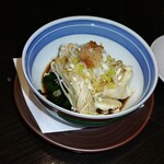 やっちろ - 聞き取りにくかったけど、彼岸河豚のポン酢蒸し？美味しいです