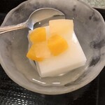 百番 - 杏仁豆腐