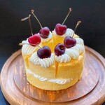喫茶レトロタイム - シフォンケーキ（チェリー）