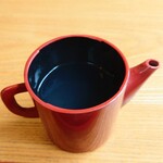 やぶ善 - 熱々での提供が嬉しい"蕎麦湯"。