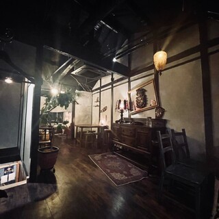 築100年越えの温もりのある空間！