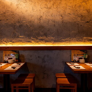 上品かつ活気あふれる雰囲気の店内は老若男女問わず大歓迎◎