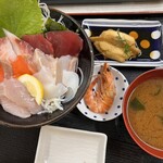 丸勘商店 - 1番人気 海鮮丼