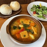 スペイン料理 ポコ ア ポコ - 