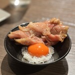 黒毛和牛焼肉 白か黒 - 