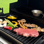 グランピングリゾート ブリリアントヴィレッジ日光 - 料理写真:夕食BBQ