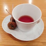 mondo - 突き出し　お野菜のスープとオリーブ