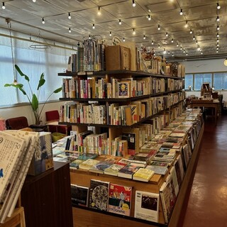 カモシカ書店_2