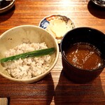薪鳥新神戸 - 薪そぼろご飯 + 韮 & 味噌汁