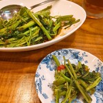 タイ ラック タイ - 