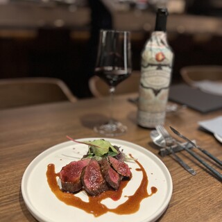 meatbistro HIGHTAIL_1