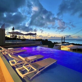 プール付カフェ&ビアガーデンで美しい海を見ながらBBQ！