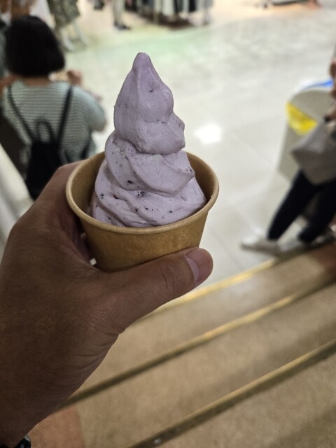 カラフルクリーム （Colorful Cream） - 自衛隊前/ソフトクリーム