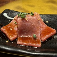 鉄板焼 炭焼 さいとう - 和牛刺