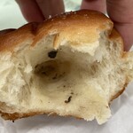 トリュフベーカリー - 中にはトリュフが❗️とにかく香りが。