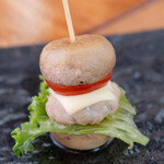 鉄板串焼酒場 串and... - 