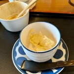 つくも - デザート（バナナの天ぷらと杏仁アイス)