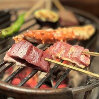 九つ井 本店 - 囲炉裏焼き　鴨肉、雛鳥、タラバガニ