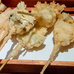 天家 - 天麩羅〜穴子、子持ち昆布、牡蠣。サクサク〜♥