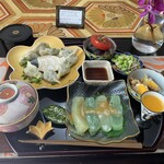 いづみの森 - 料理写真:「博多餃子専門店　黒兵衛　水餃子ランチ」税込1,650円