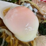 ラーチャン専門店 我武者羅 - 温玉 入れま〜す