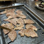 焼肉たまき - カットして
