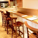 トラットリア チェーロ - 店内①