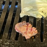 焼肉食道 大勝 - タン下。　肉肉しいのに臭みはなし‼️