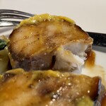 Ristorante SCAT_TO - 筒切りにされ、上手に中骨が抜かれている