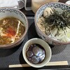 なぜ蕎麦にラー油を入れるのか。 池袋西口店