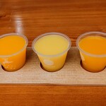 伊織 - 令和6年7月 営業時間(10:00〜19:00)
お好きなみかんジュース3品種 税込770円
不知火、伊予柑、温州