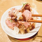 拉麺 ぶらい - ローストポーク丼(リフト)