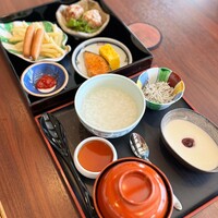 日本料理 初海 - 