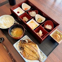 日本料理 初海 - 