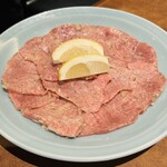 焼肉 静龍苑 - 中タン塩