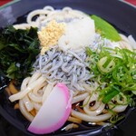 かけはし - 令和6年7月 営業時間(7:30〜20:00)
しらすぶっかけうどん 税込660円
