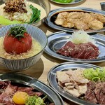 近江牛ホルモン畜産すだく 八事店 - 色々並べてみました