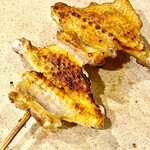 焼鳥 せきね - 肉がプリッと皮がサクッと仕上がった手羽先　もう何もいうことはありません　只管齧り付きますｗ