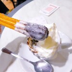 Granja La Pallaresa - Swiss chocolate、churros