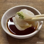 外呑・立呑・座呑処 新橋へそ - 活蛸を山葵醤油とともに
