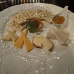 バー　アルシェ - チーズ盛り合わせ