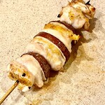 焼鳥 せきね - マッシュルームの旨味が淡白なムネ肉を引き立てます