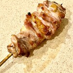 焼鳥 せきね - 四本目は中落ち　ハツ元を中落ちって云うのいいなぁ