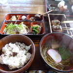山ろく庵 - 御膳 （￥１．３００）