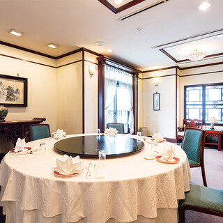 落ち着いた雰囲気の個室も完備