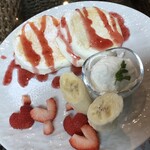 ストロベリーカフェ ルアナ - ルアナパンケーキ