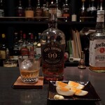 DEN - エズラブルックス９９