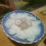 浜寿司 - タコの吸盤刺し