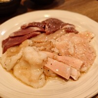 炭火焼肉ホルモン うしごろ 中目黒店 - 